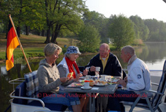 hementour Finowkanal mit Yacht Charter Heinzig: Bootshaus Dietrich